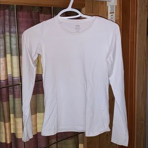 White hema shirt